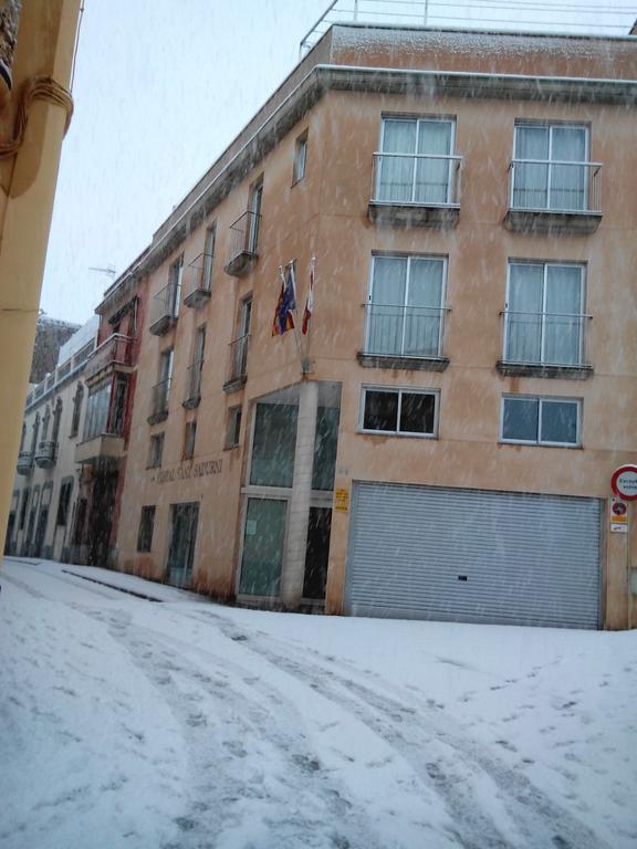 Hostal Sant Sadurni Sant Sadurní dʼAnoia Εξωτερικό φωτογραφία