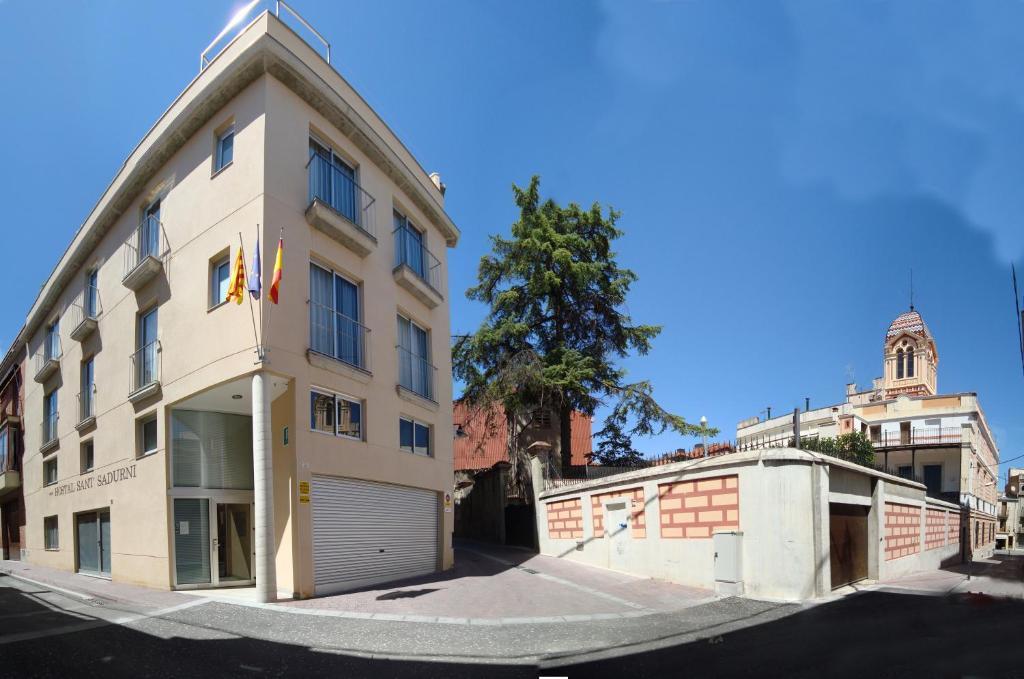 Hostal Sant Sadurni Sant Sadurní dʼAnoia Εξωτερικό φωτογραφία